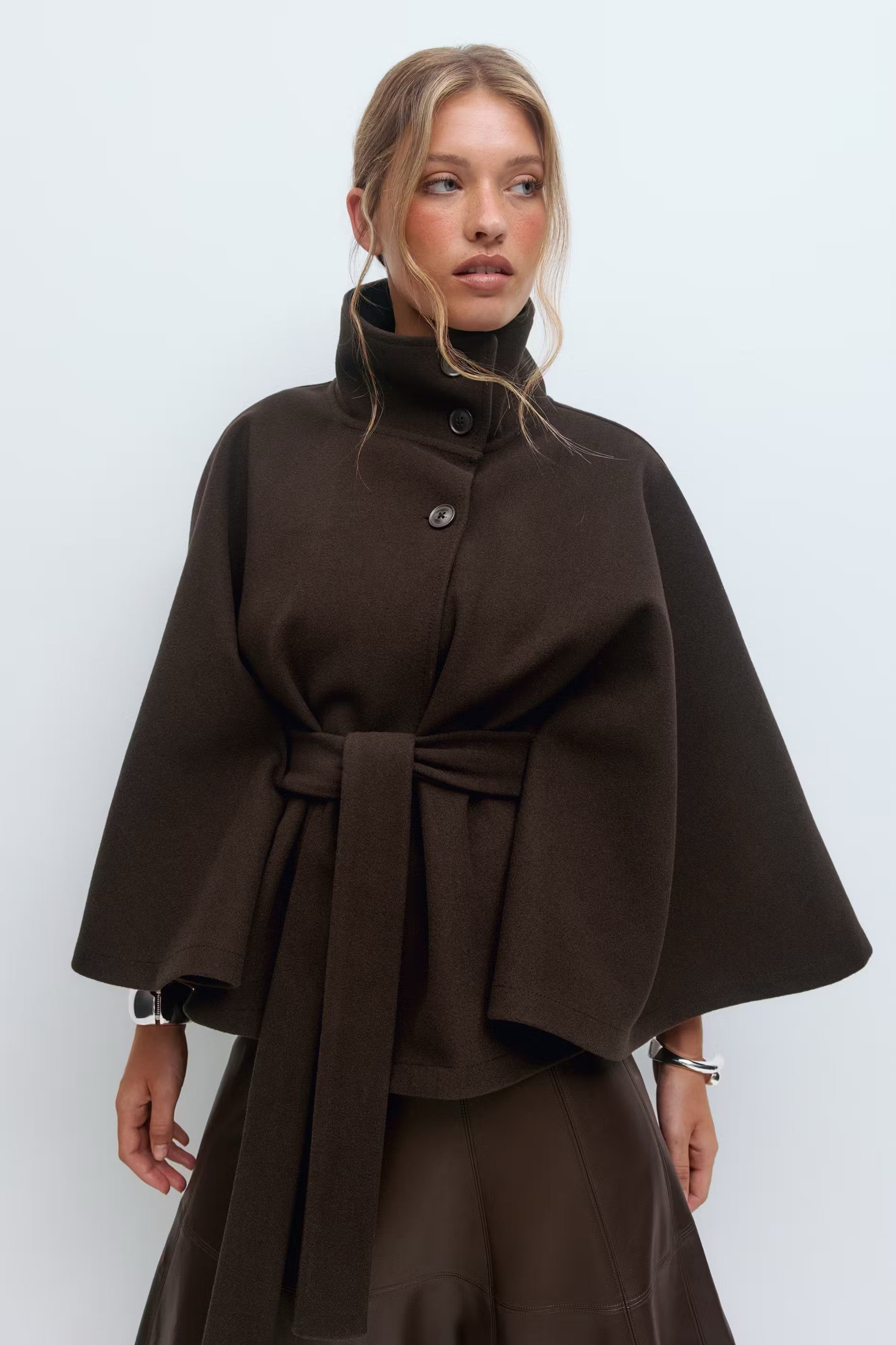 Mivaru I Viral Belt cape jacket