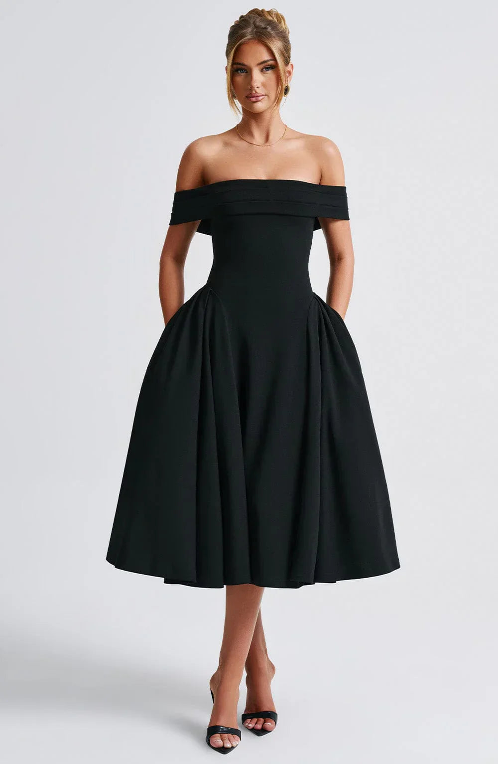 Alexander Saint Effortlessly Elegant Midi Dress