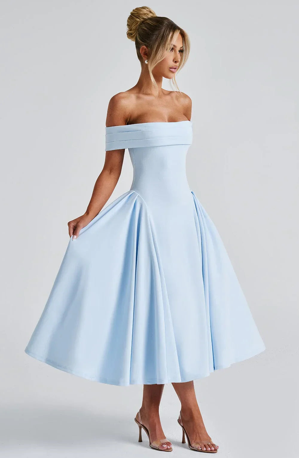 Alexander Saint Effortlessly Elegant Midi Dress