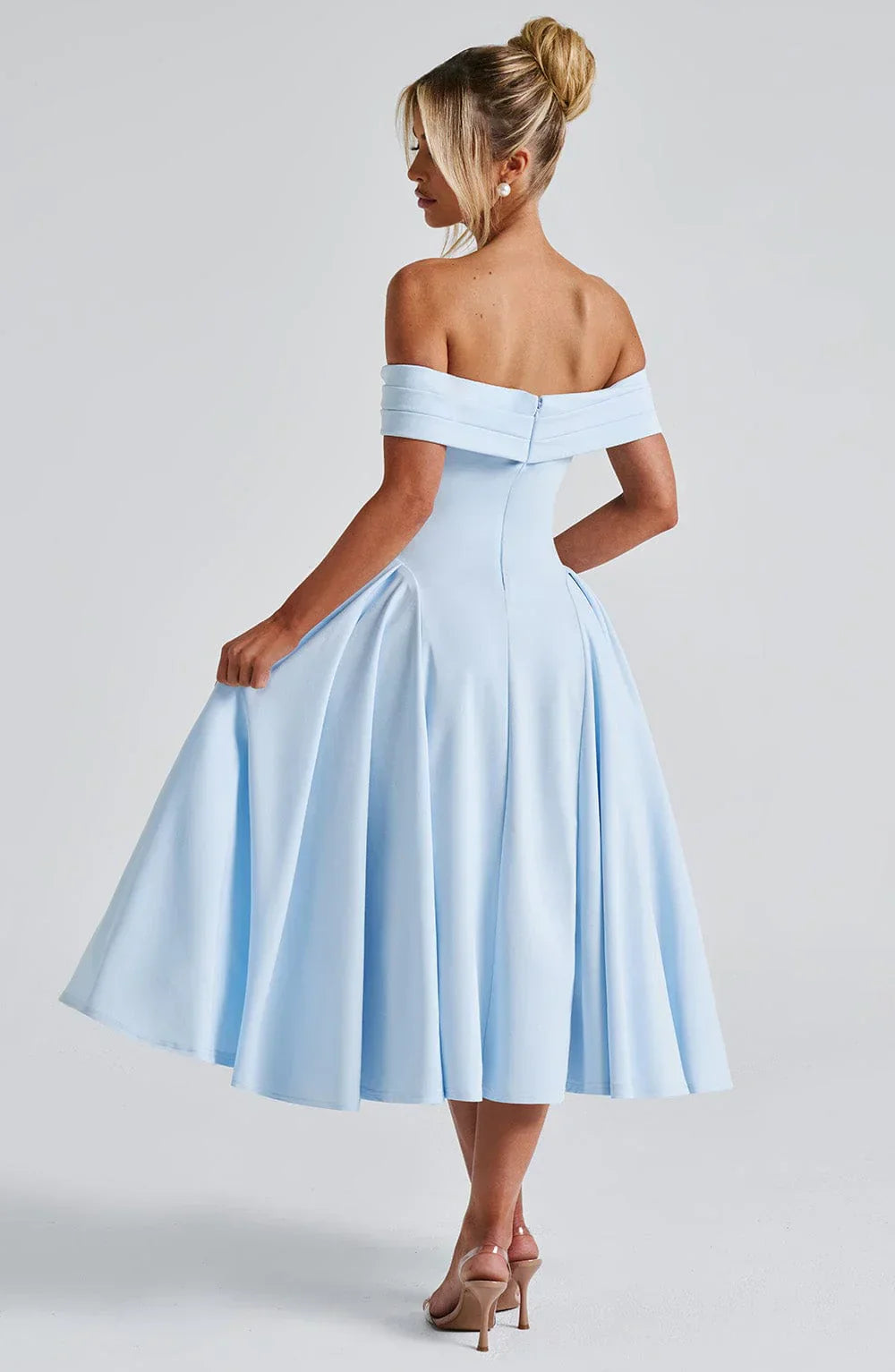 Alexander Saint Effortlessly Elegant Midi Dress