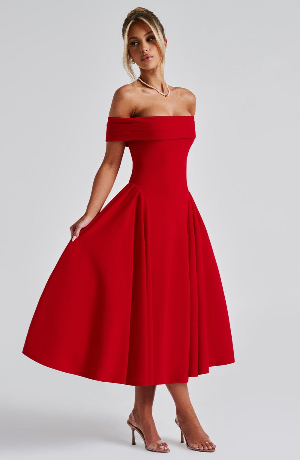 Alexander Saint Effortlessly Elegant Midi Dress