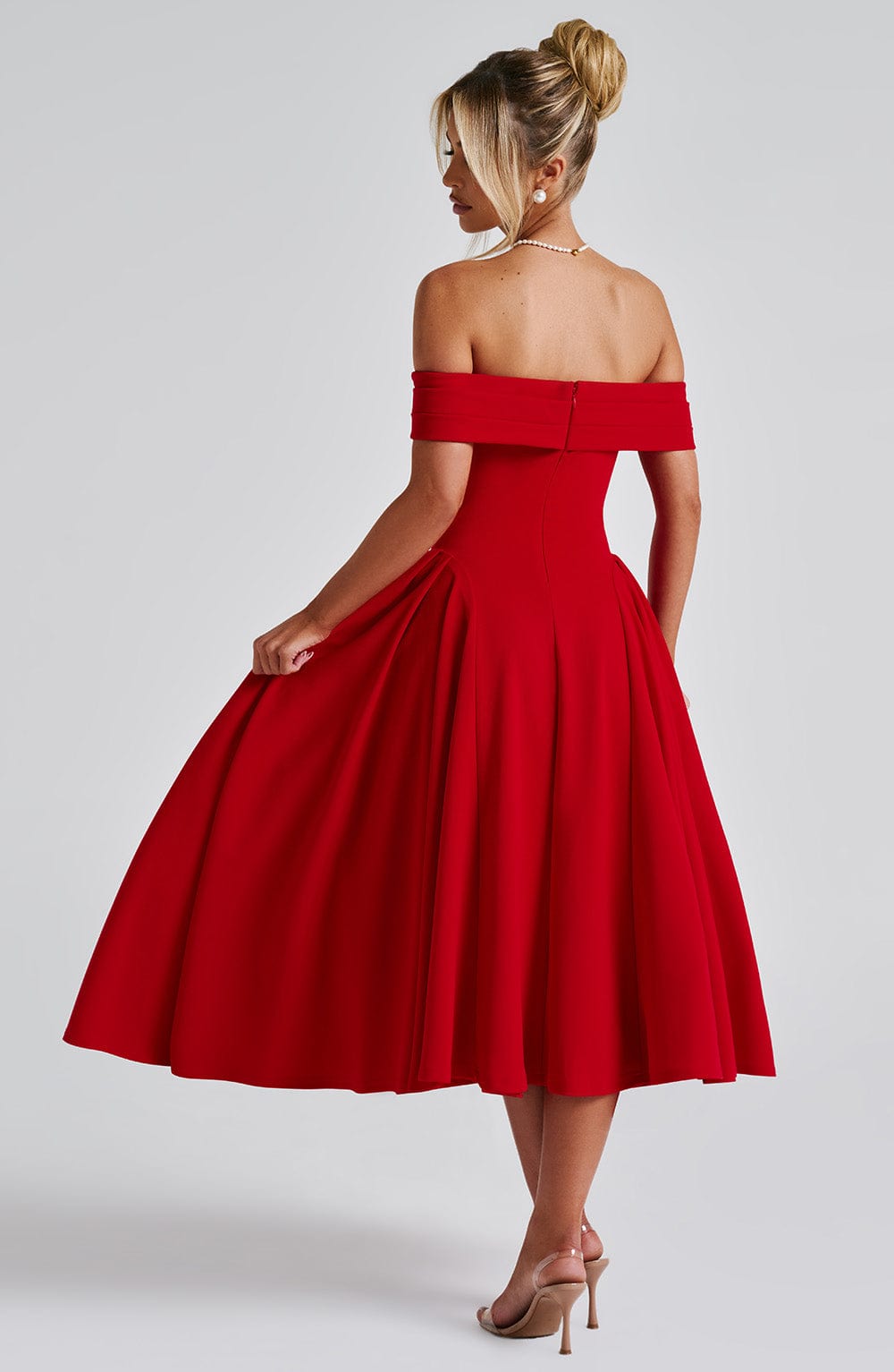 Alexander Saint Effortlessly Elegant Midi Dress